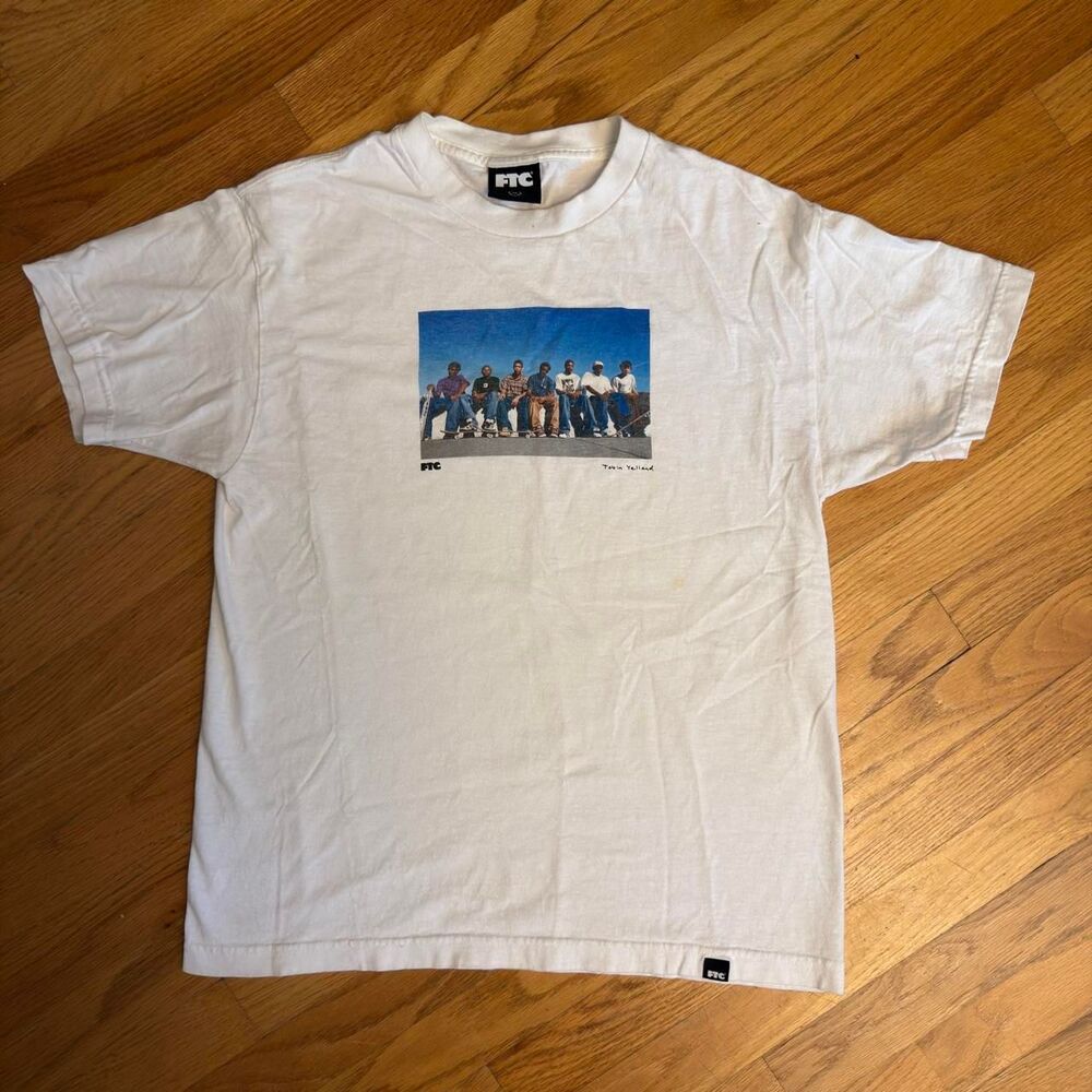 Tobin-yelland Men's White T-shirt